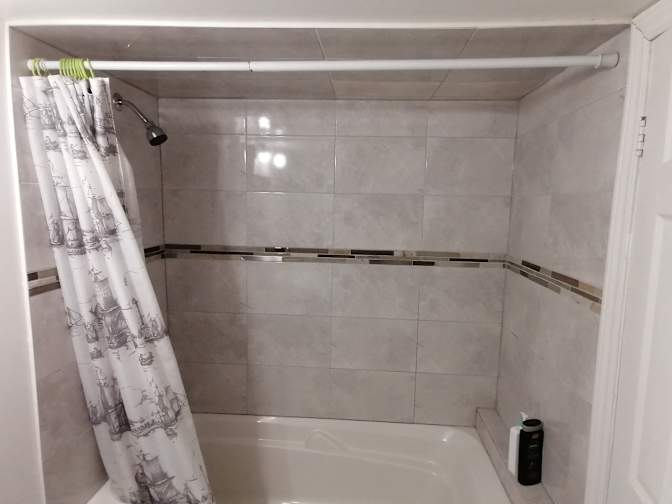 Beautiful, Clean & Bright!'s room