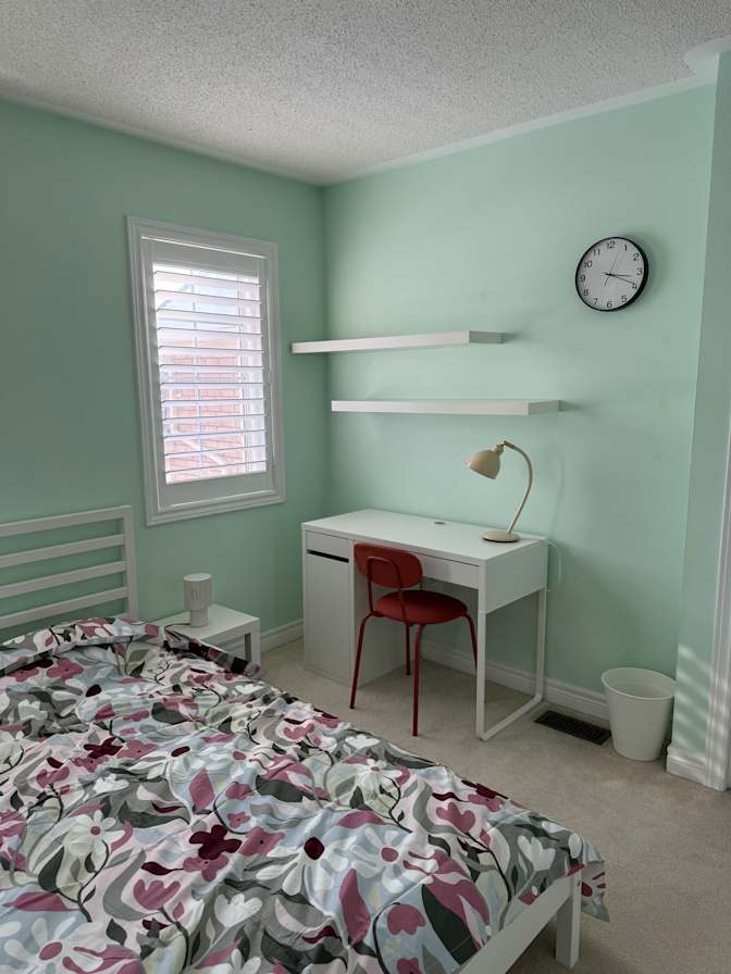 Parastoo Lalani's room