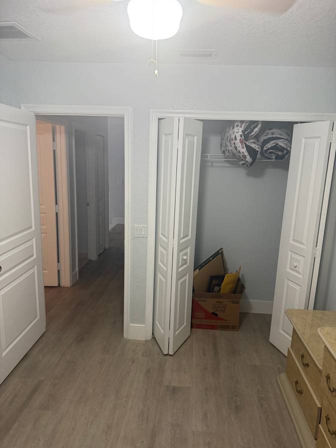Sandy's room
