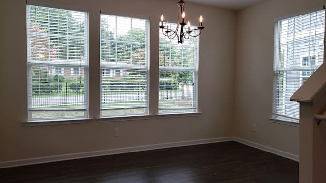 Alcove Rooms's room