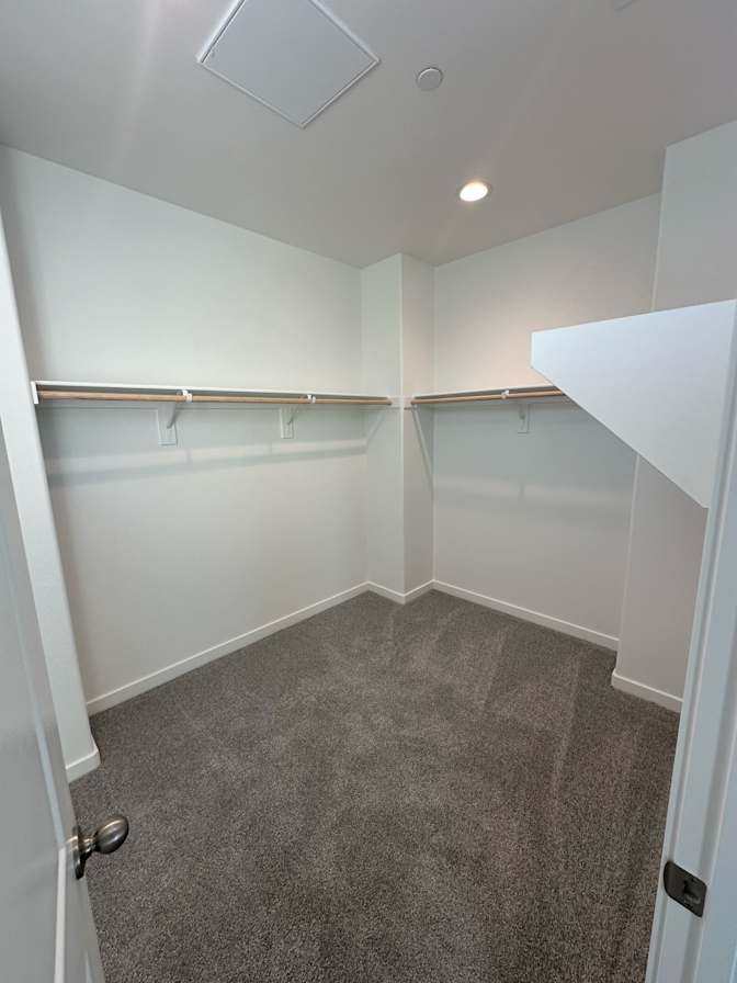 Ali's room