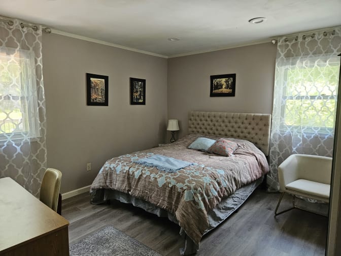 Petra's room