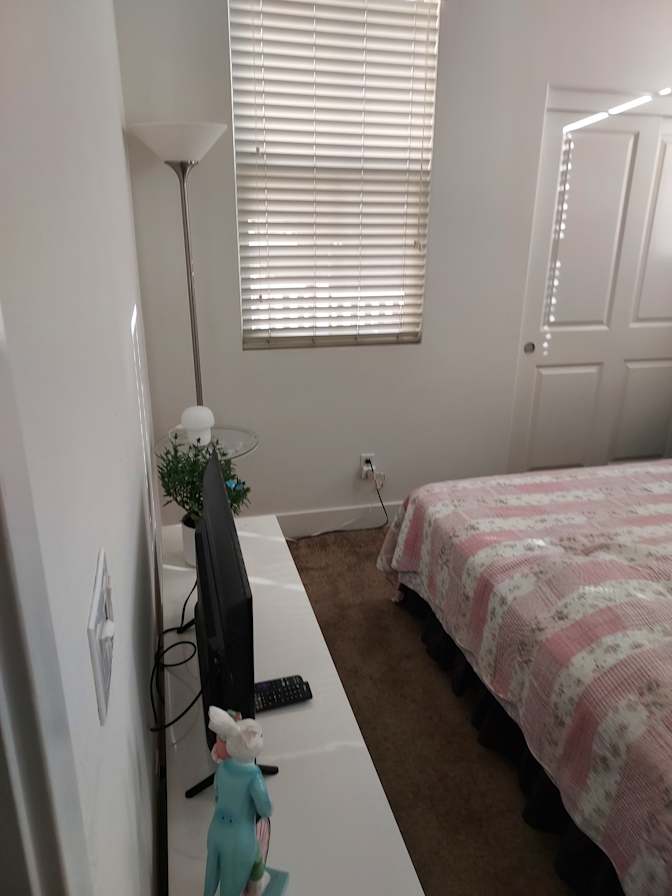 Simon's room