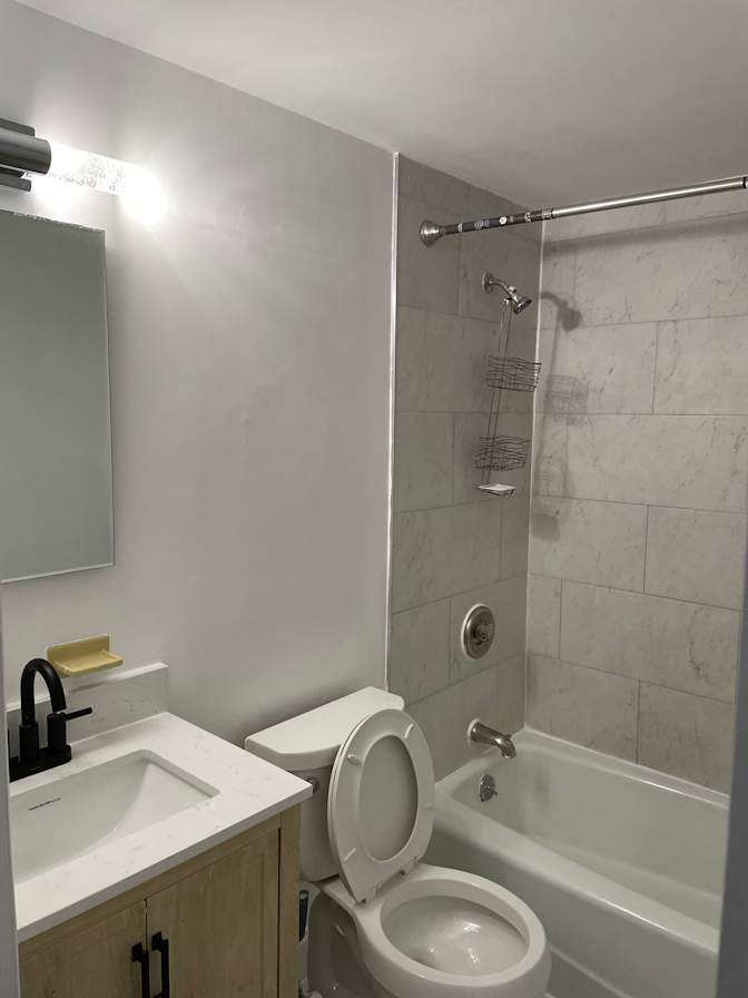 PRIVATE BEDROOM - Danbury - Connecticut - Office - Music - Craft Studio's room