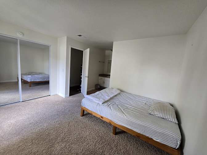Neeraj's room
