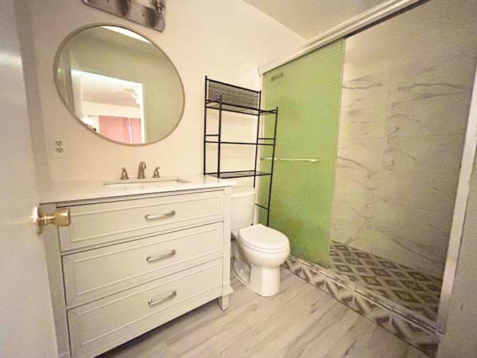 Oluwatoni Aderoju's room