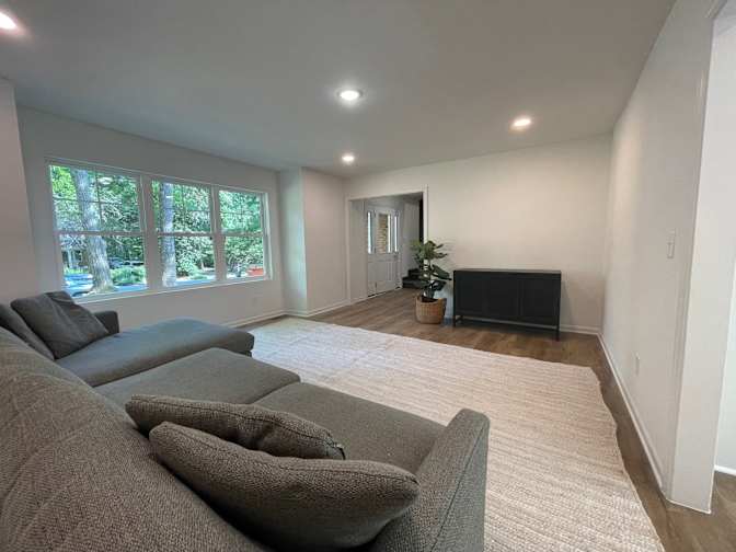 Alcove Rooms's room