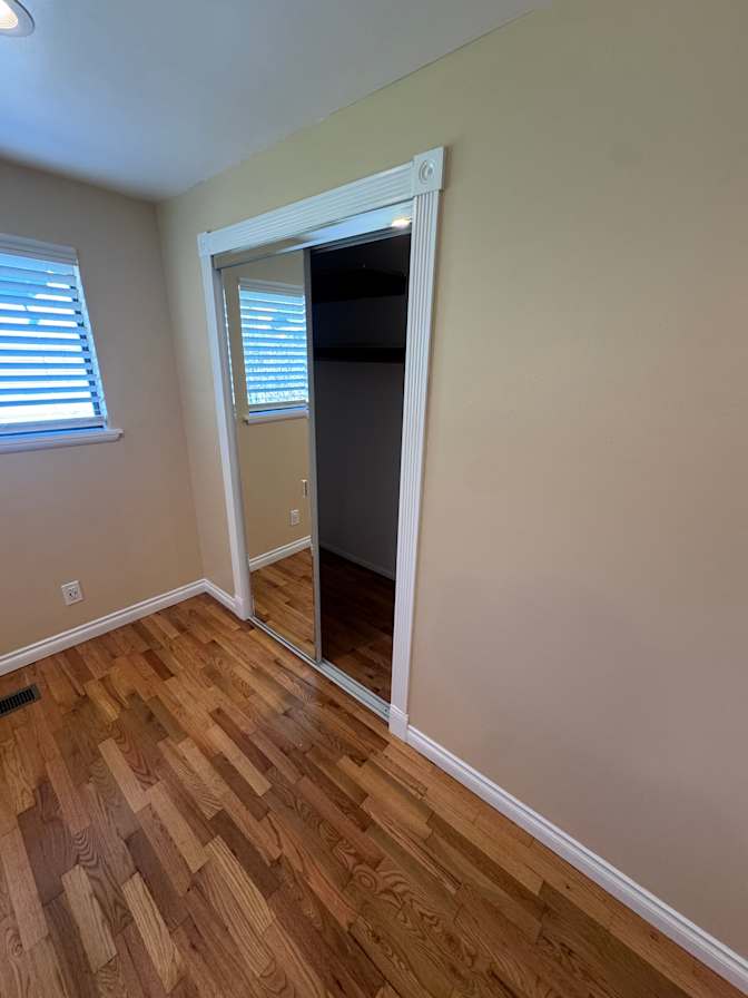robert's room