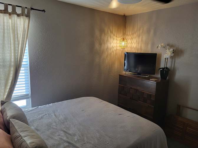 Liz's room