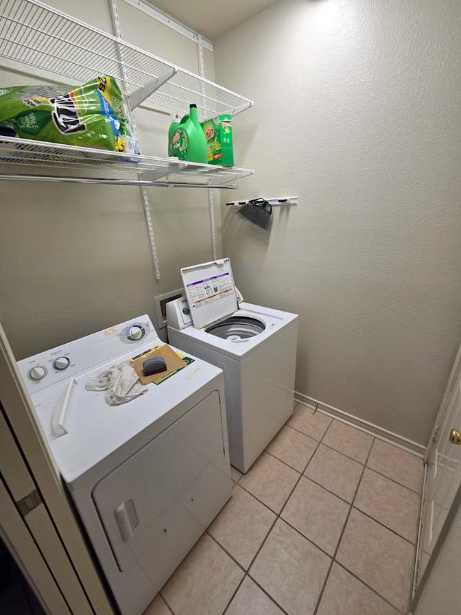 Steven Nguyen's room