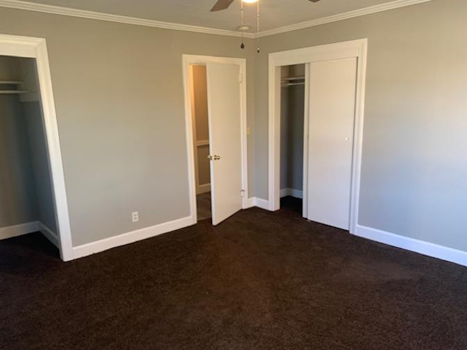 Alcove Rooms's room