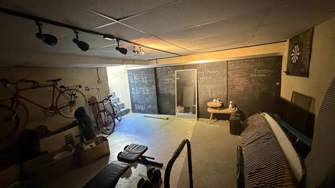 Phillip Brandel's room