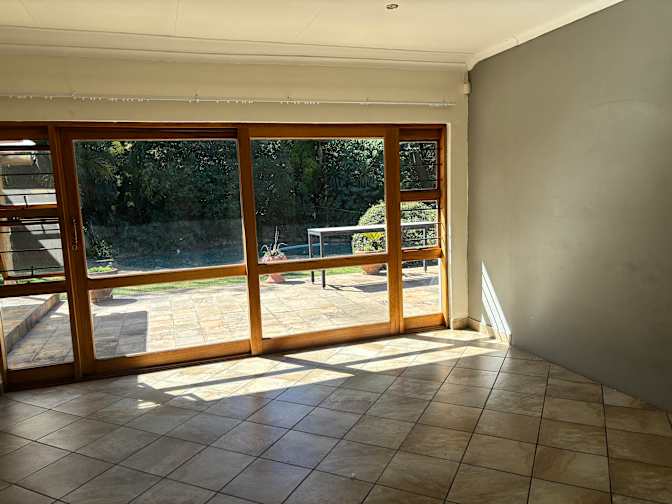 Aurental's room