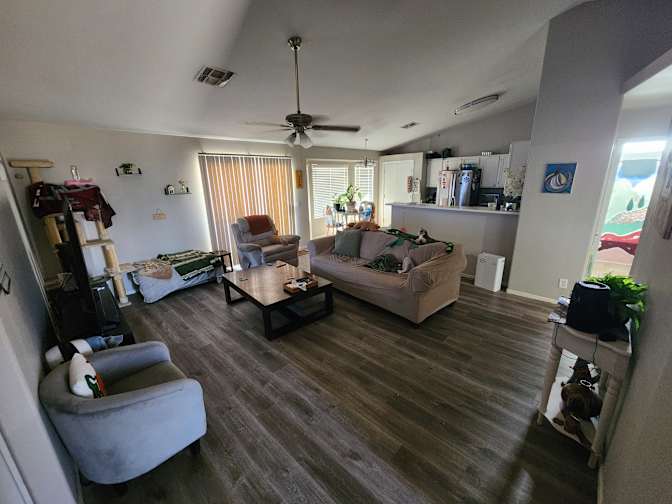 DUSTIN's room