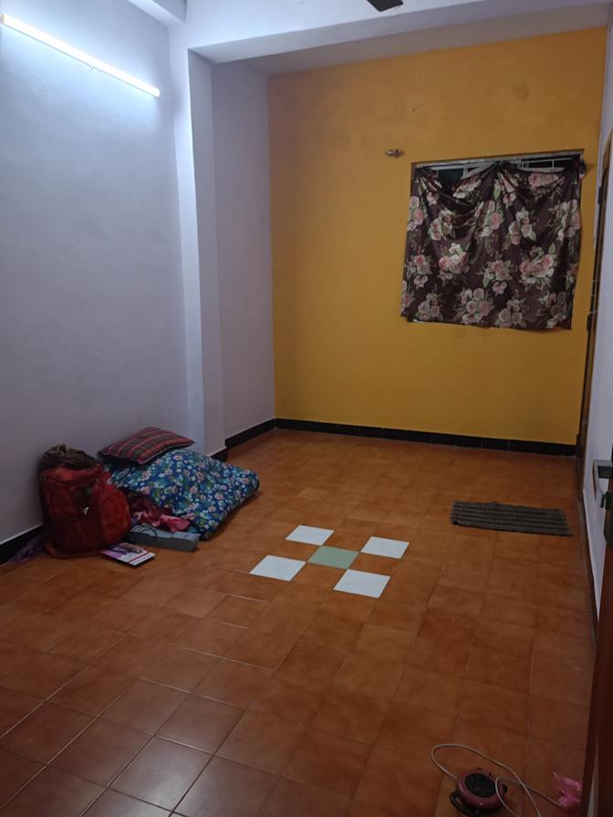 Elambirai's room