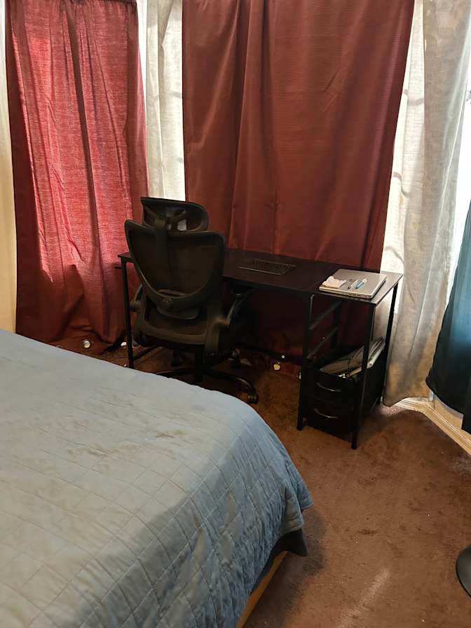 kiyoumarceFaridian's room