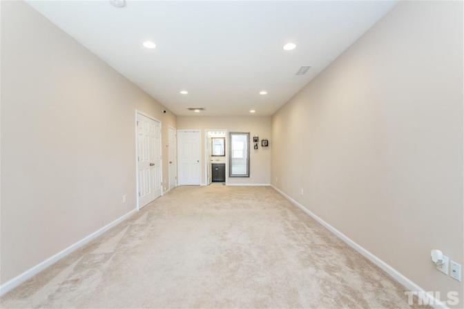 Alcove Rooms's room