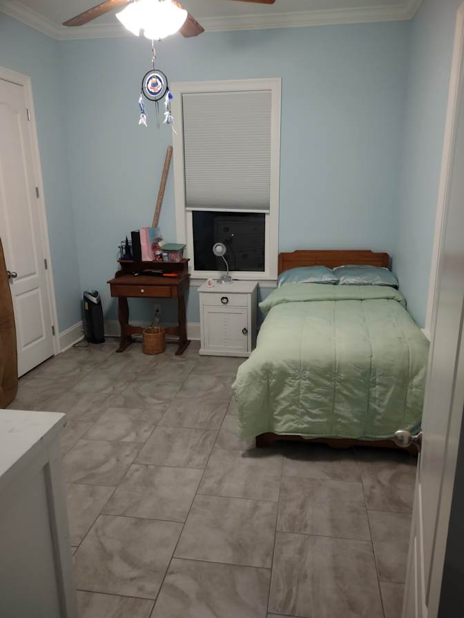 Manuel's room