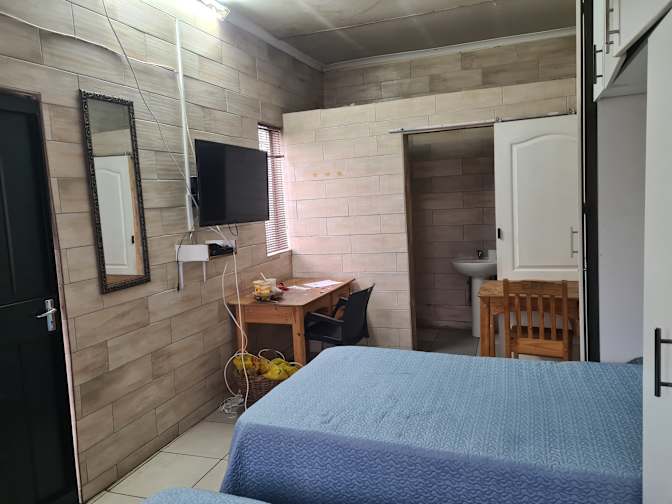 Floyd's room