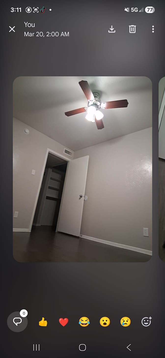Omar  Taylor's room