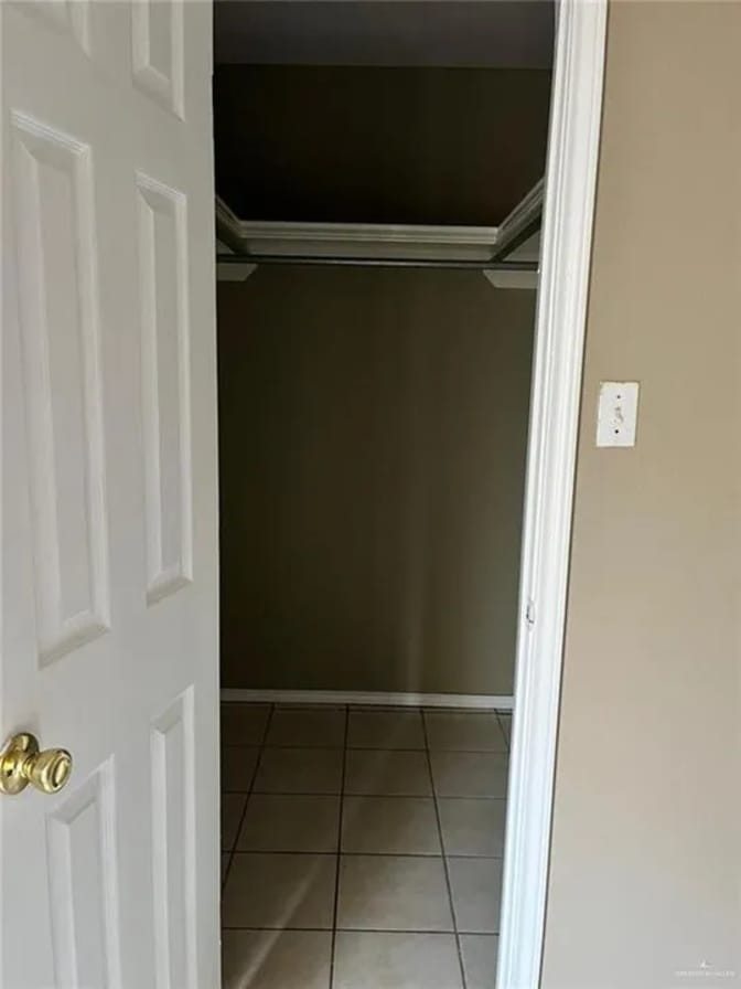 Pablo's room
