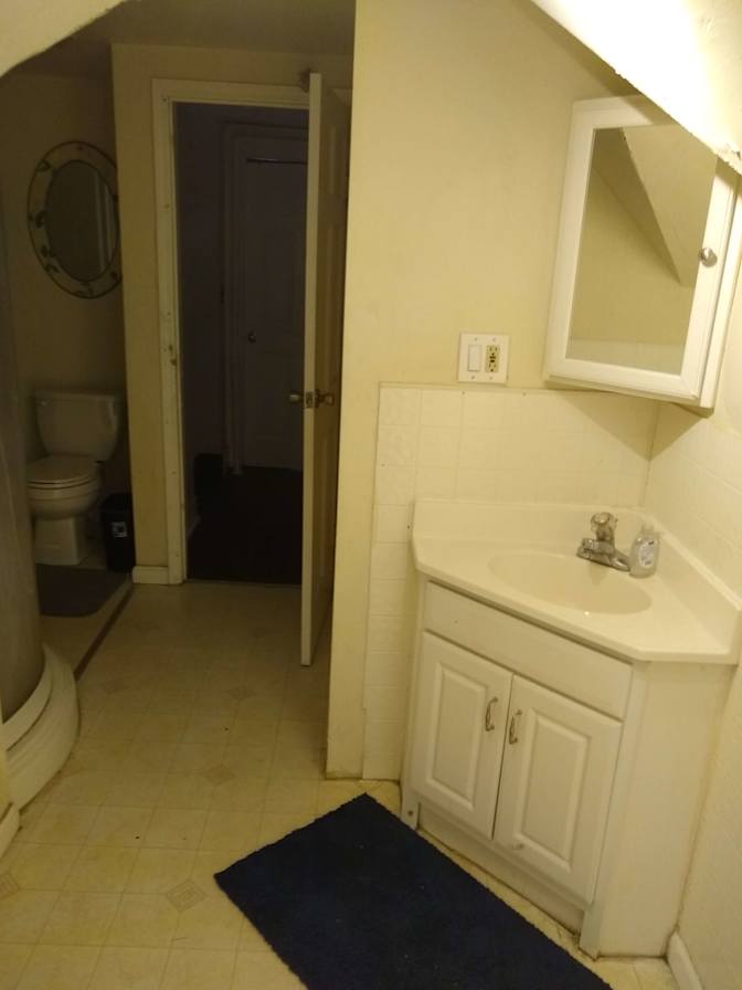Yong's room