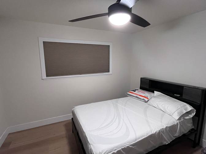 Al's room