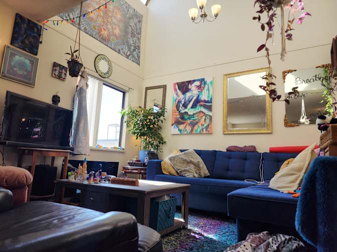 Aron Cooper's room