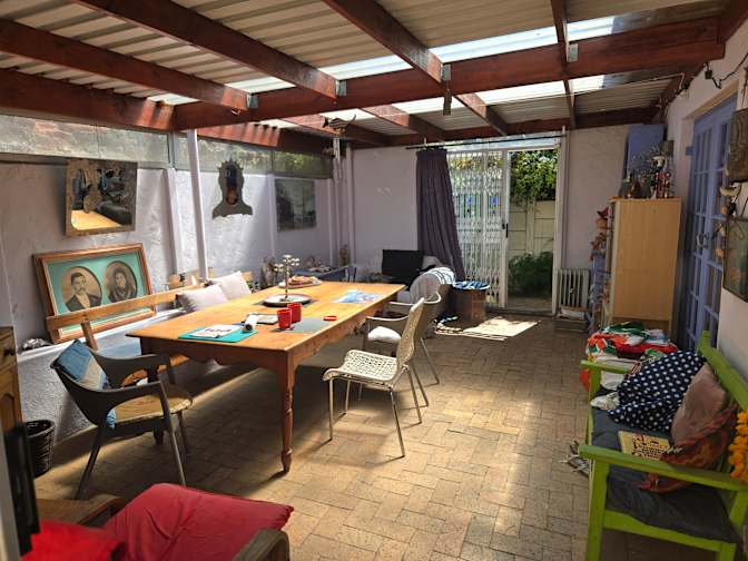 Green Point Tree House's room