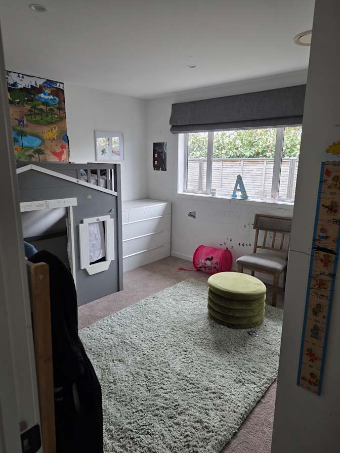 Sandro's room