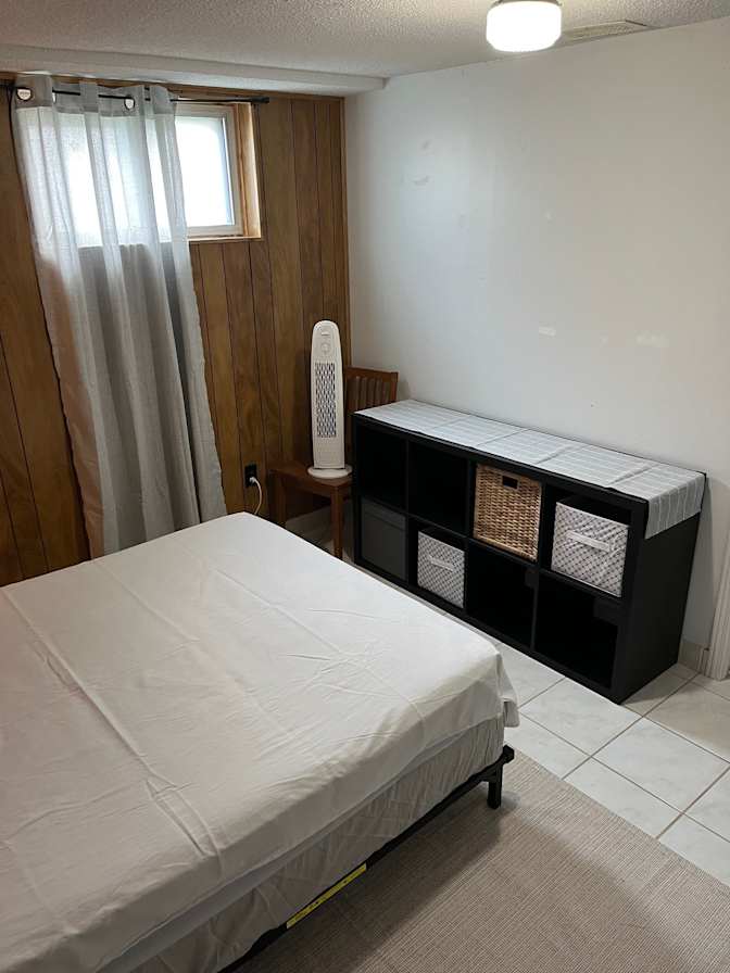 Lisa's room