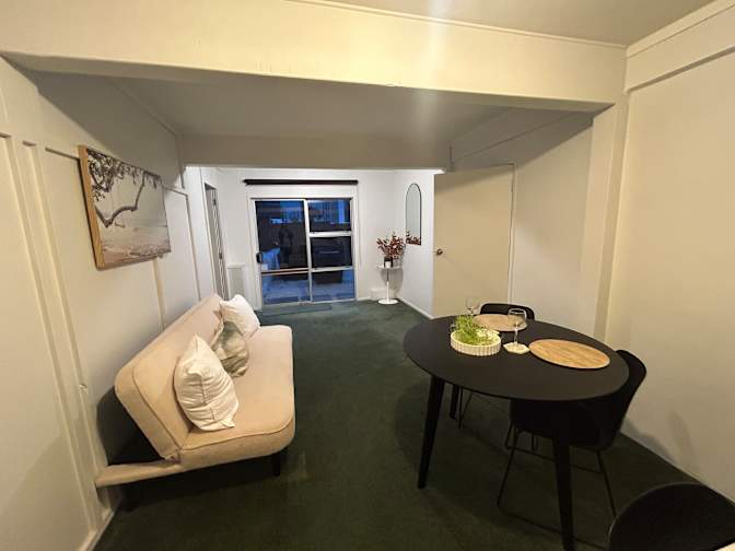 Sophia MyBusiness's room