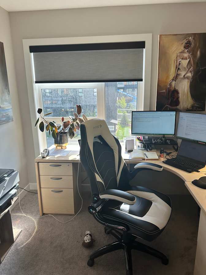 JOANNA WADELIK's room