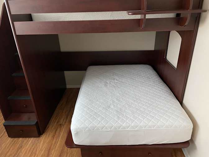 Lori's room