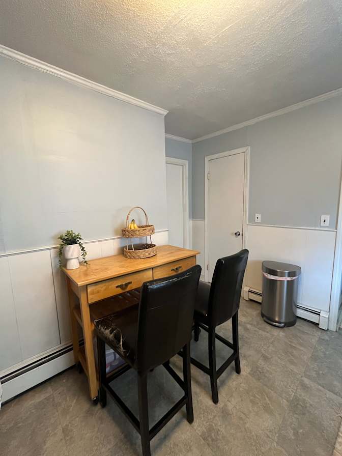 Caroline's room