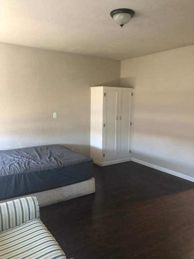 Cynthia Rodriguez's room