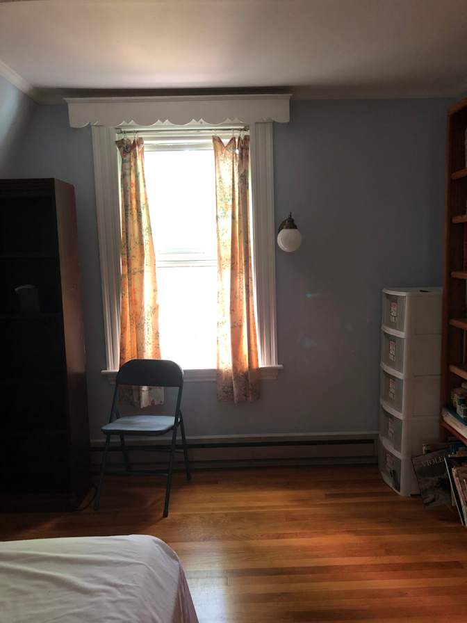 Avi's room