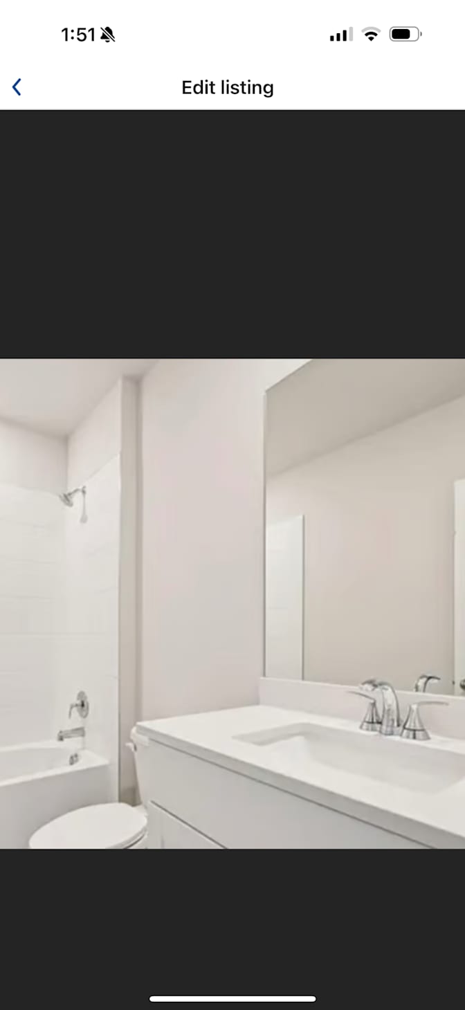 LandlordDRW's room