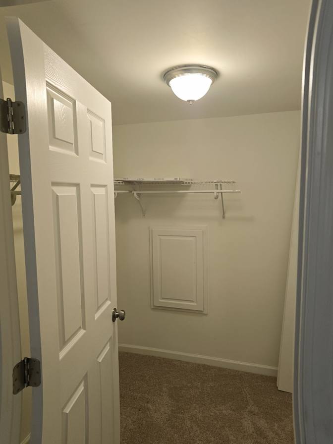 Andres Reyes's room