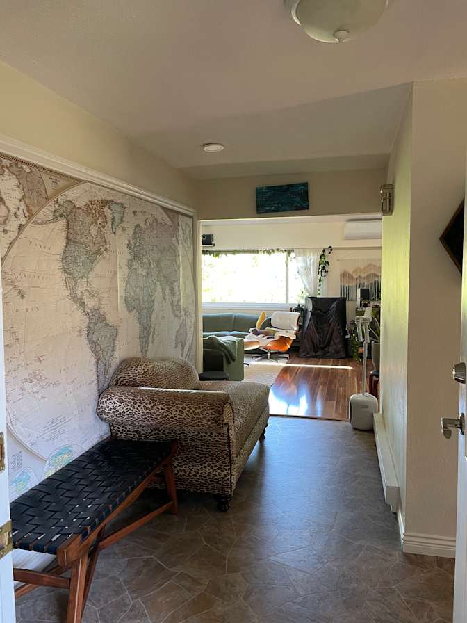 Donyne's room