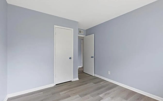 Alcove Rooms's room