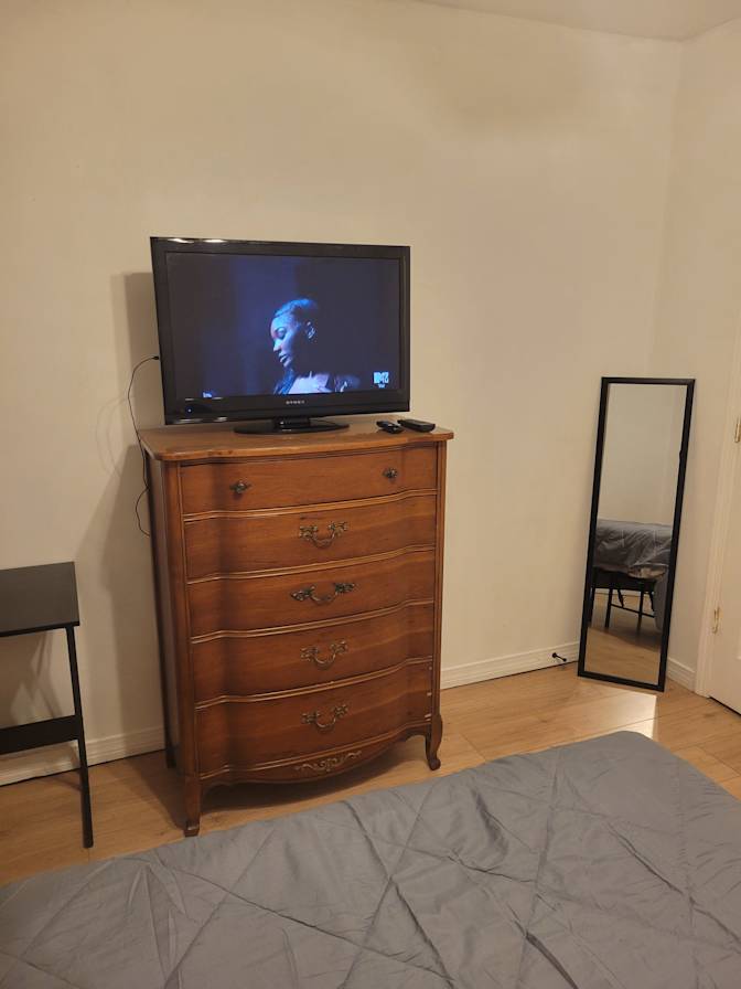 Tweezy's room
