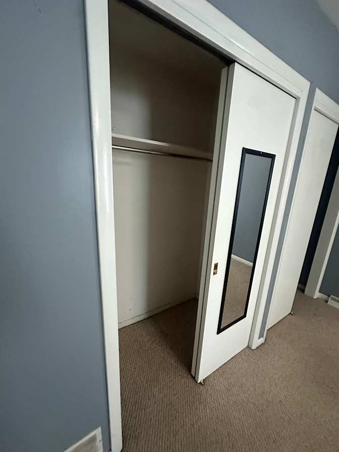Jose's room