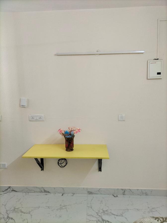 Arif's room