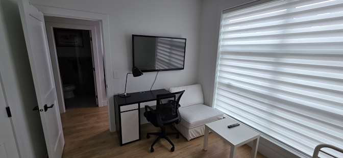South Surrey - Grandview Heights's room