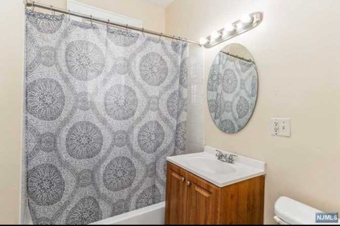 Budget Stays's room