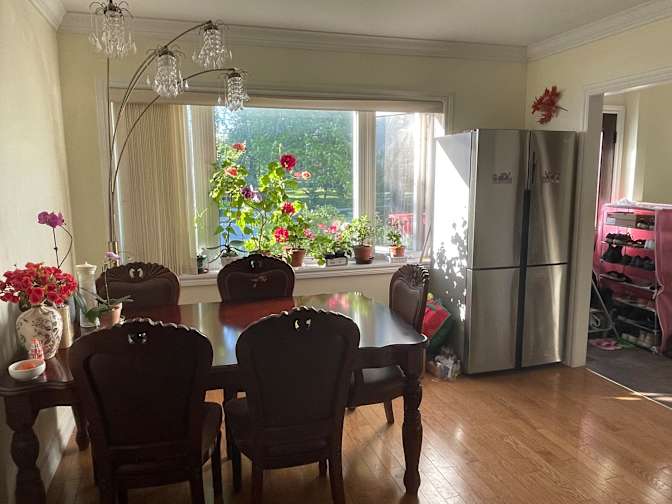 ishouse's room