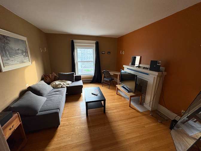 Artem Lanhin's room