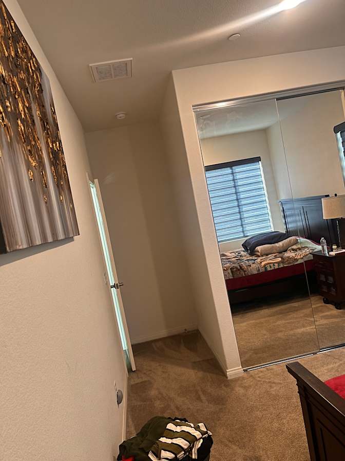 Dilka Ratnam's room
