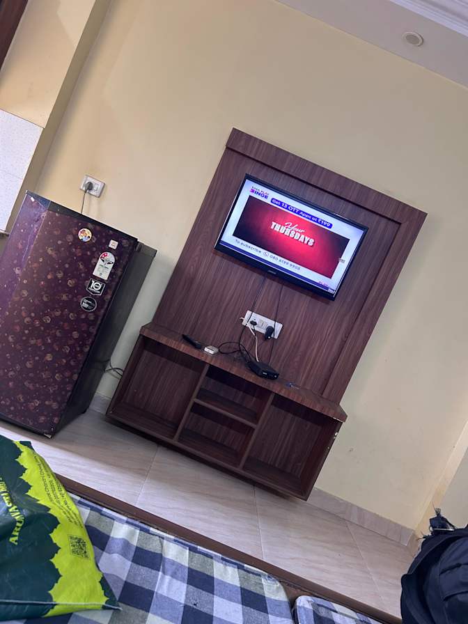 Maneyk's room